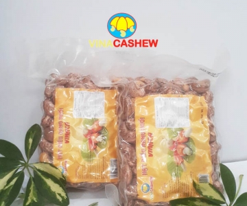 roasted salt cashew nuts in shell (vaccum bag 500gam)